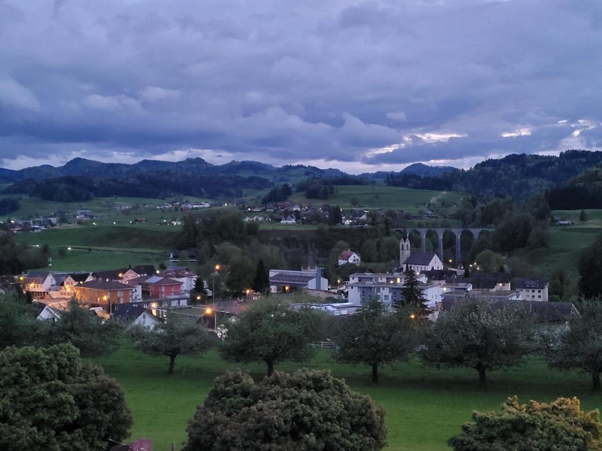 Bnb Alpenblick Lütisburg Eksteriør billede