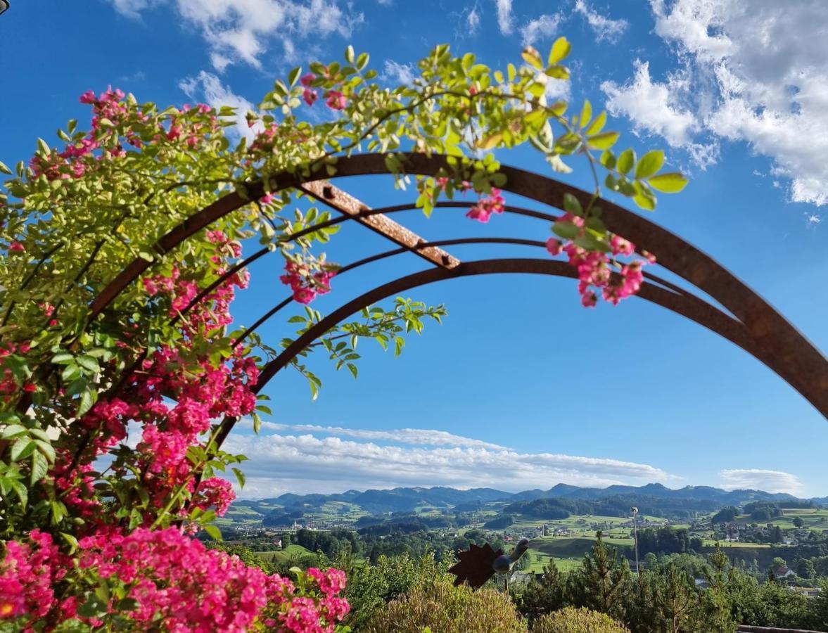 Bnb Alpenblick Lütisburg Eksteriør billede